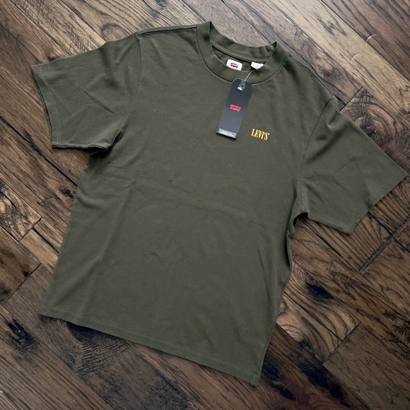 Levi’s Japan Premium Relaxed Fit Logo Tee - Picture 12 of 13